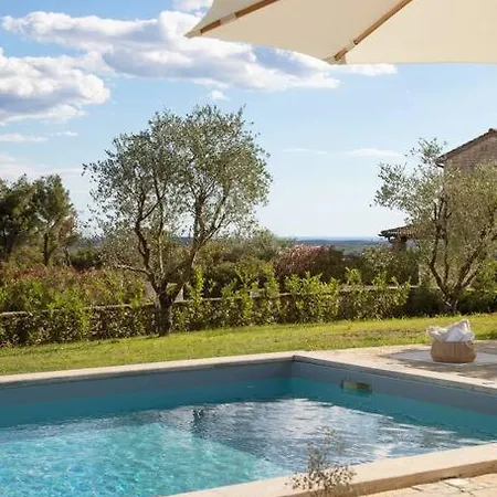 Villa Rustic Sylbum With A Pool In Istria