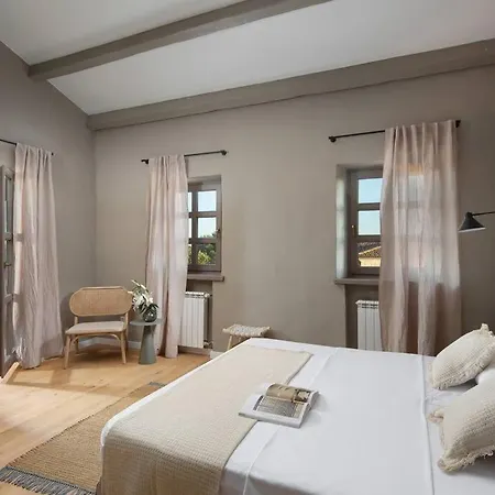 Rustic Sylbum With A Pool In Istria Villa