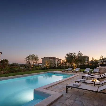 Rustic Sylbum With A Pool In Istria *
