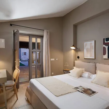 Villa Rustic Sylbum With A Pool In Istria
